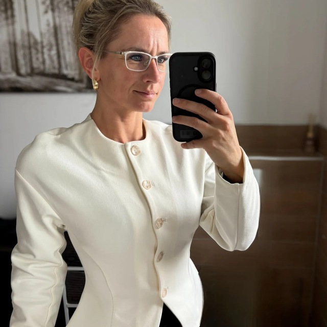 @lisasantos27